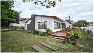 5 Bedroom House in Cowies Hill Park